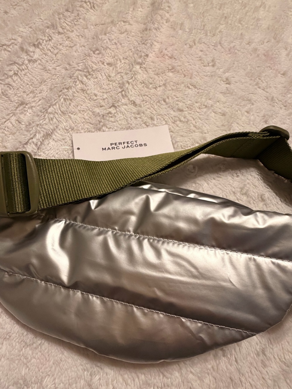 Perfect Marc Jacob Silver Puffer Belt Bag with Olive Strap - Picture 5 of 5